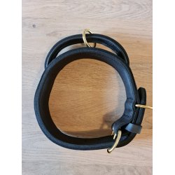 Dobbeltsyet kerne lderhalsbnd med Messing